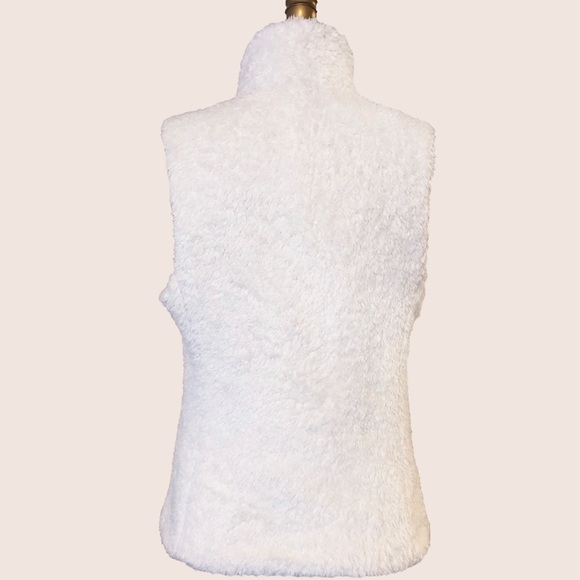 Patagonia White Sherpa Zip Up Vest - Picture 3 of 5
